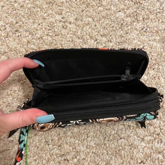 Vera Bradley wristlet/wallet - Picture 5 of 8
